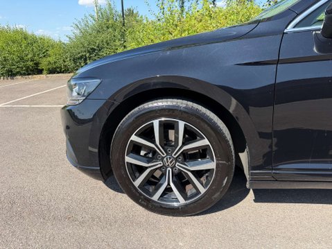 Volkswagen Passat 2.0 TDI EVO SEL Saloon 4dr Diesel DSG Euro 6 (s/s) (150 ps) 22
