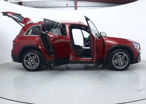 Mercedes-Benz GLB 1.3 GLB200 AMG Line SUV 5dr Petrol 7G-DCT Euro 6 (s/s) (163 ps) 61