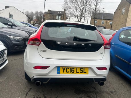 Volvo V40 T2 R-DESIGN NAV 7