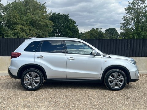 Suzuki Vitara SZ-T BOOSTERJET MHEV 5