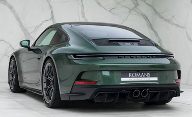 Porsche 911 (992) GT3 Touring 3