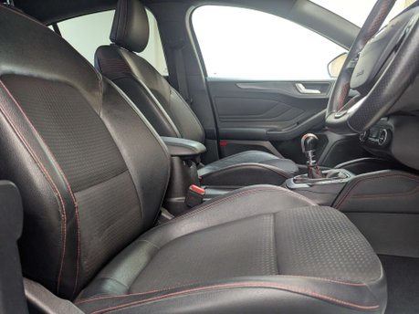 Ford Focus 1.0 Focus ST-Line X 5dr 30