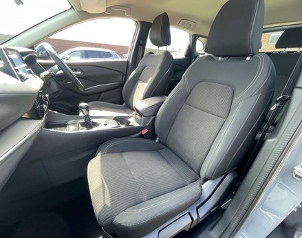 Nissan Qashqai 1.3 Qashqai Acenta Premium DiG-T MHEV 5dr 58