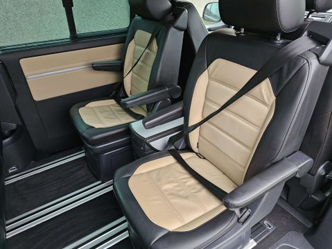 Volkswagen Caravelle 2.0 BiTDI BlueMotion Tech Executive MPV 5dr Diesel DSG 4Motion Euro 6 (s/s) 29