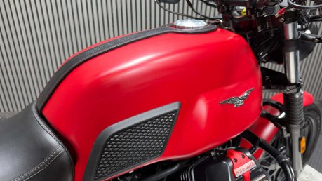 Moto Guzzi V7 750 STONE 2020 ONLY 7K MOT 9/27 CAFE RACER BOBBER 33