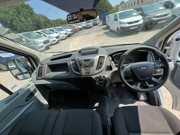 Ford Transit Tipper MWB L2 350 Tow Bar EURO 6 NO VAT 30