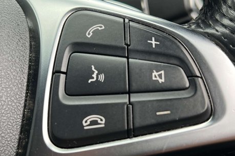 Mercedes-Benz GLC 2.0 GLC250 AMG Line SUV 5dr Petrol G-Tronic+ 4MATIC Euro 6 (s/s) (211 ps) 60
