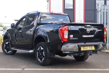 Nissan Navara 2.3 dCi Tekna Pickup Double Cab 4dr Diesel Auto 4WD Euro 6 (190 ps) 6