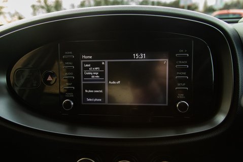 Toyota Aygo X VVT-I PURE 22