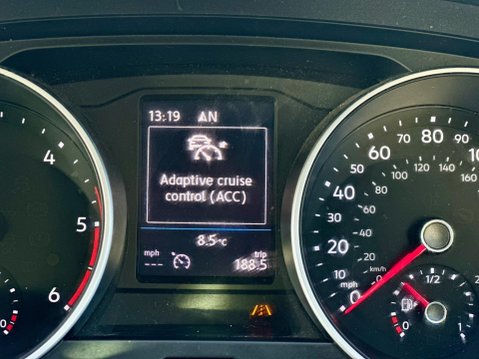 Volkswagen Tiguan 2.0 TDI SE Navigation Euro 6 (s/s) 5dr 39