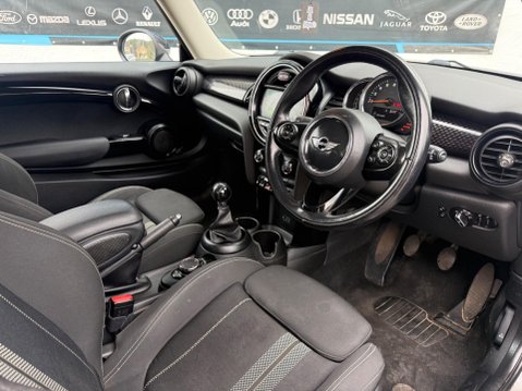 Mini Hatch 2.0 Cooper S Euro 6 (s/s) 3dr 37