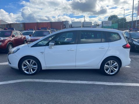 Vauxhall Zafira 1.4 Zafira Tourer SRi T 5dr 26