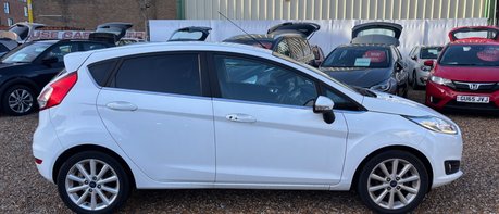 Ford Fiesta 1.0 TITANIUM LOOK! ONLY 11000 MILES! £20 ROAD TAX!  1