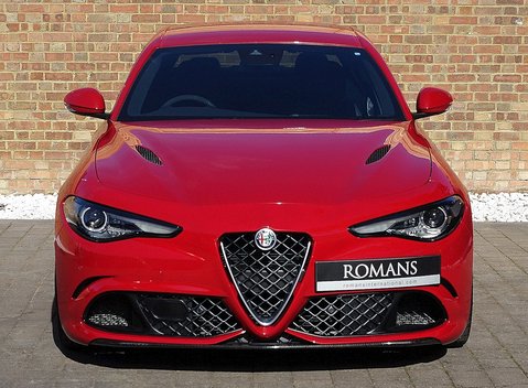 Alfa Romeo Giulia Quadrifoglio 2