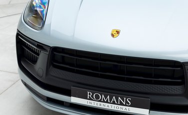 Porsche Macan GTS 23