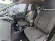 Ford Fiesta TITANIUM 15