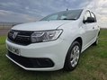Dacia Sandero 1.0 SCe Essential Euro 6 5dr 3