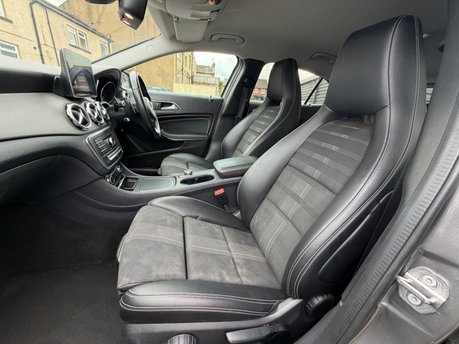 Mercedes-Benz GLA GLA 180 URBAN EDITION 12