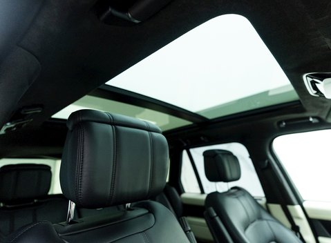 Land Rover Range Rover 3.0 SDV6 Autobiography 11