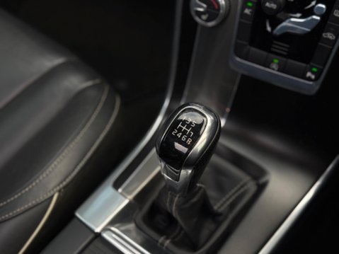Volvo XC60 2.0 D4 R-Design Lux Nav Euro 6 (s/s) 5dr 81