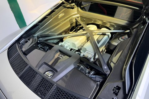 Audi R8 5.2 FSI V10 Plus S Tronic quattro Euro 6 (s/s) 2dr 22
