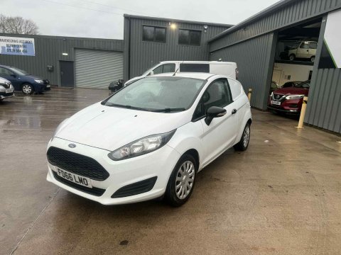 Ford Fiesta BASE TDCI 6