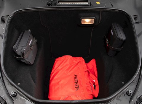 Ferrari 458 Spider 31