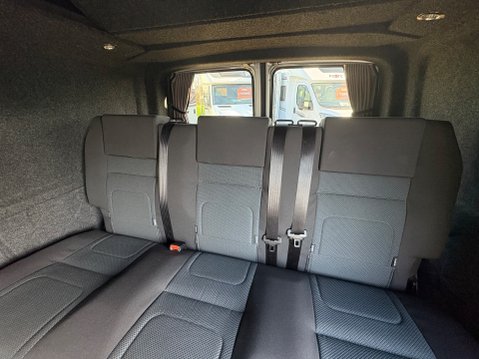 Volkswagen Transporter 13