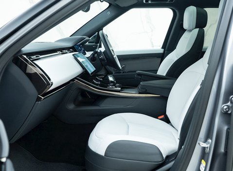 Land Rover Range Rover Sport D300 Dynamic SE 14