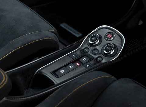 McLaren 600 18