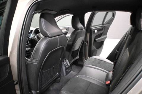 Volvo XC40 1.5 XC40 R-Design Pro T5 Recharge Auto 5dr 14