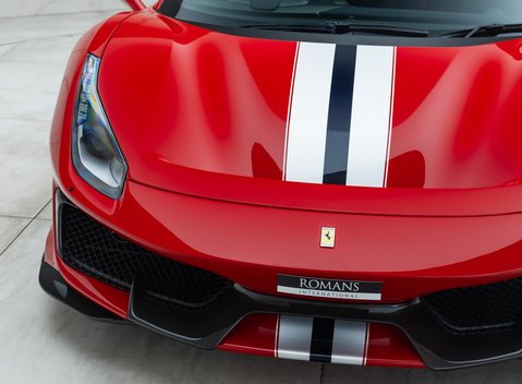 Ferrari 488 Pista 28