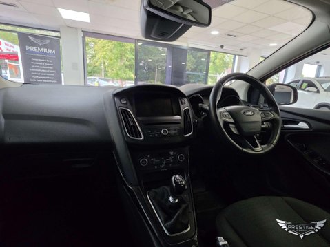 Ford Focus 1.0T EcoBoost Titanium Euro 6 (s/s) 5dr 52