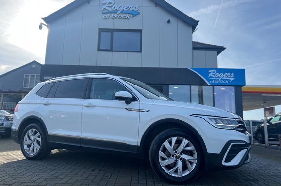 Volkswagen Tiguan Allspace LIFE 1.5 TSI 7 SEATS 2