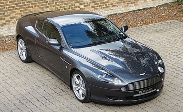 Aston Martin DB9 2