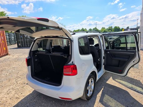 Volkswagen Touran 1.4 TSI BlueMotion Tech SEL MPV 5dr Petrol DSG Euro 6 (s/s) (150 ps) 32