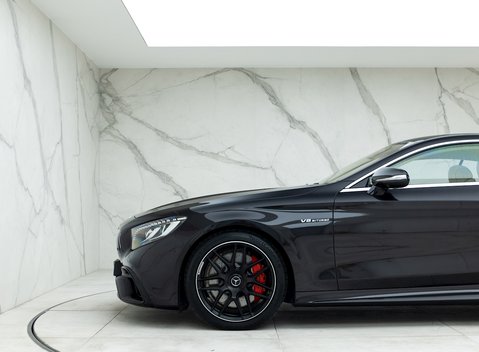 Mercedes-Benz S Class S63 Coupe 28
