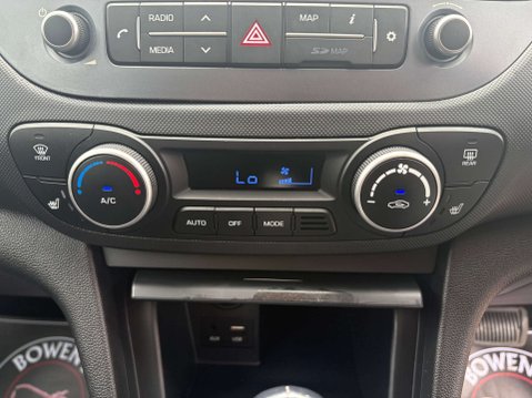 Hyundai i10 1.2 i10 Premium SE Auto 5dr 45