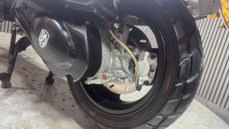 Royal Alloy GT 2019 ONLY 2K NEW MOT CUSTOM SCOOTER LEARNER LEGAL 125CC 18