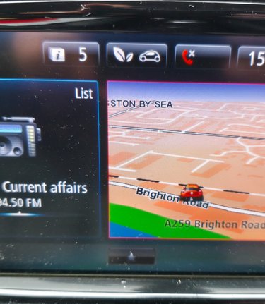 Renault Captur SIGNATURE NAV TCE.. 5 SERVICES… 1 PREVIOUS KEEPER.. STUNNING EXAMPLE 3