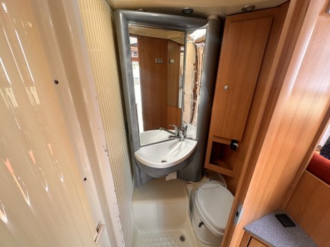 Ford Transit DETHLEFFS FORTERO A 6915 6 BERTH MOTORHOME 22