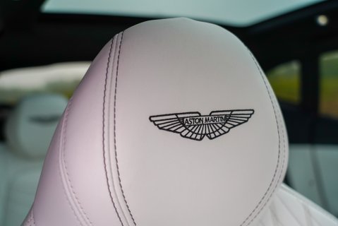 Aston Martin DBX 707 16