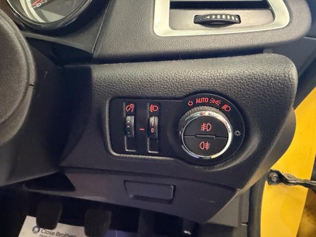 Vauxhall Astra GTC 1.7 CDTi ecoFLEX 109g SRi Euro 5 (s/s) 3dr 13