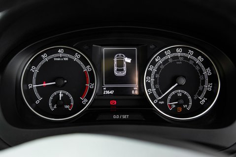 Skoda Rapid SPACEBACK SE SPORT TSI 10