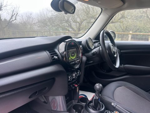 Mini Hatch 1.5 Cooper Euro 6 (s/s) 5dr 11