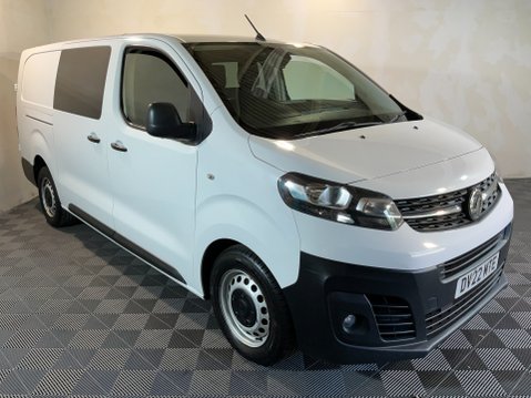 Vauxhall Vivaro 2.0 Turbo D 3100 Dynamic Crew Van L2 H1 Euro 6 (s/s) 5dr 1