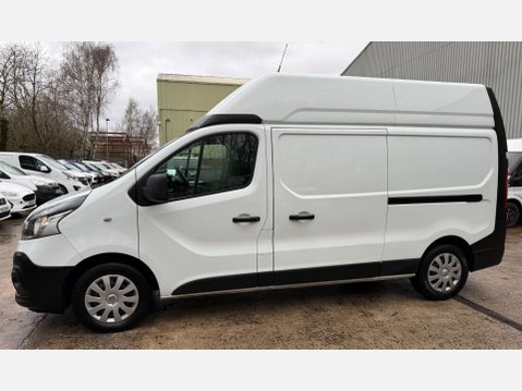 Renault Trafic 2.0 dCi ENERGY 30 Business Panel Van 5dr Diesel Manual LWB High Roof Euro 6 21