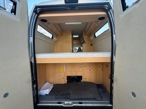 La Strada Avanti 25
