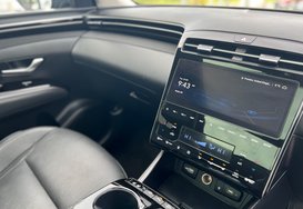 Hyundai TUCSON 1.6h T-GDI ULTIMATE AUTO PETROL HYBRID 23