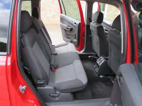 Vauxhall Zafira 1.8 16V Exclusiv Euro 5 5dr 28